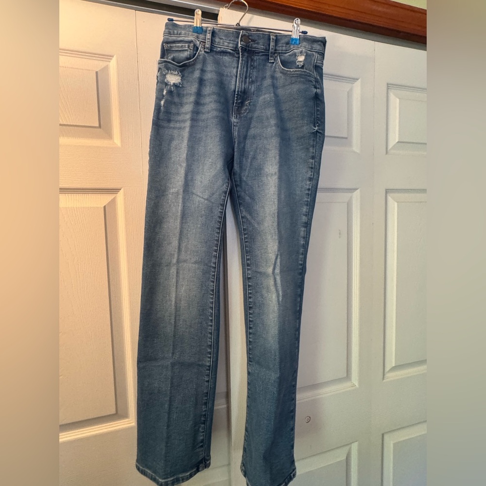a.n.a Women’s Distressed Denim Slim Jeans